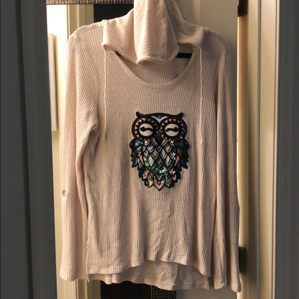 Tan hoodie shirt
